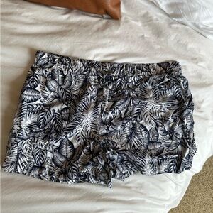 Tropical Leaf Linen Shorts